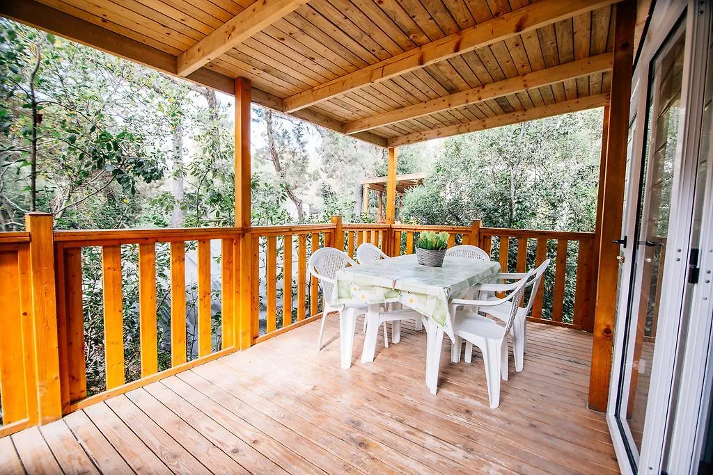 ** ホリデーパーク Camping Casa Di Caccia マリーナ・ディ・ビッボーナ イタリア