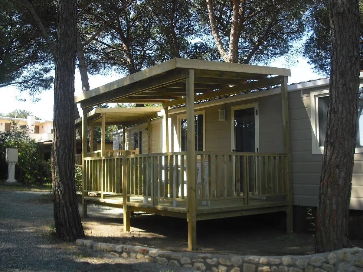 ホリデーパーク Camping Casa Di Caccia マリーナ・ディ・ビッボーナ
