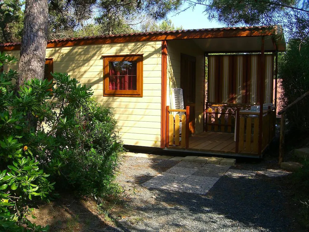 ホリデーパーク Camping Casa Di Caccia マリーナ・ディ・ビッボーナ